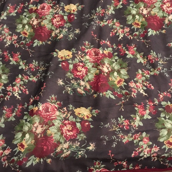 Vintage April Cornell 100% Silk Floral Scarf - Roses Red, Green, Yellow, 36”x36” - Picture 2 of 4